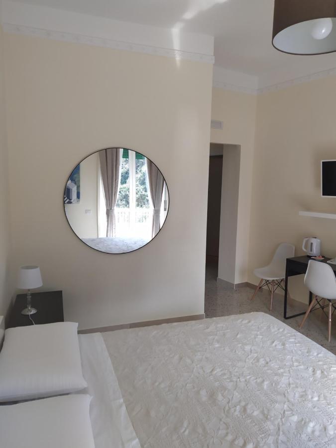 Casa Umberto Bed & Breakfast Salerno Exterior photo